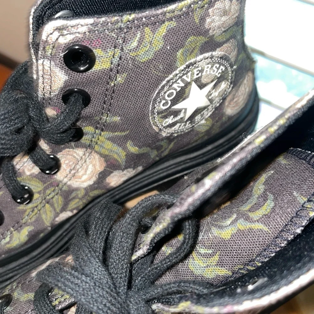 Custom Converse with Lug Soles and Comfort Insoles Size 8-Worn Once